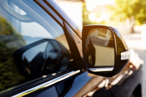 Rétroviseur d’une voiture