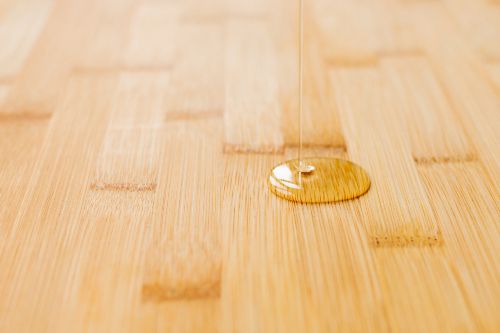 Comment prendre soin de son parquet avec de la cire d'abeille ?