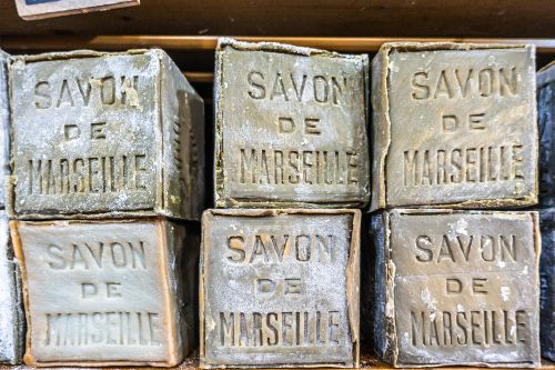 Comment est fabriqué le savon de Marseille ?